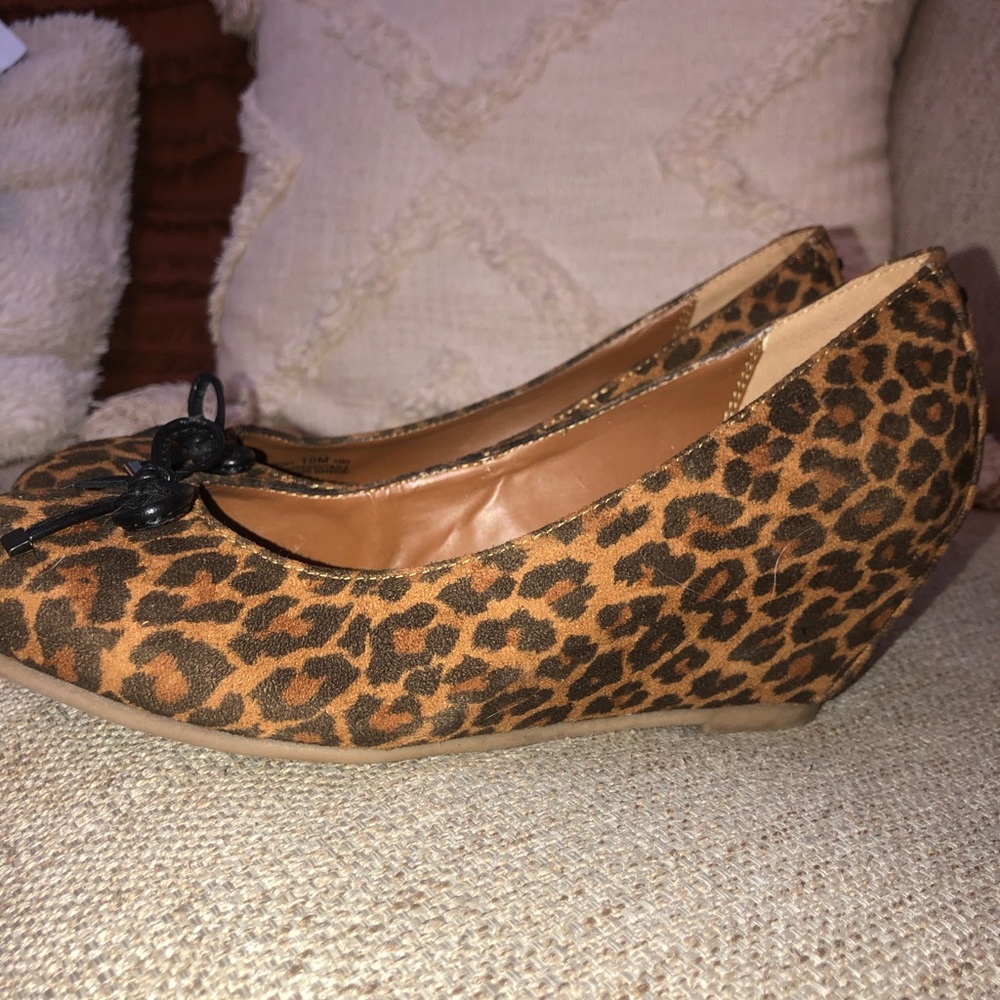 Worn once leopard wedges size 10
